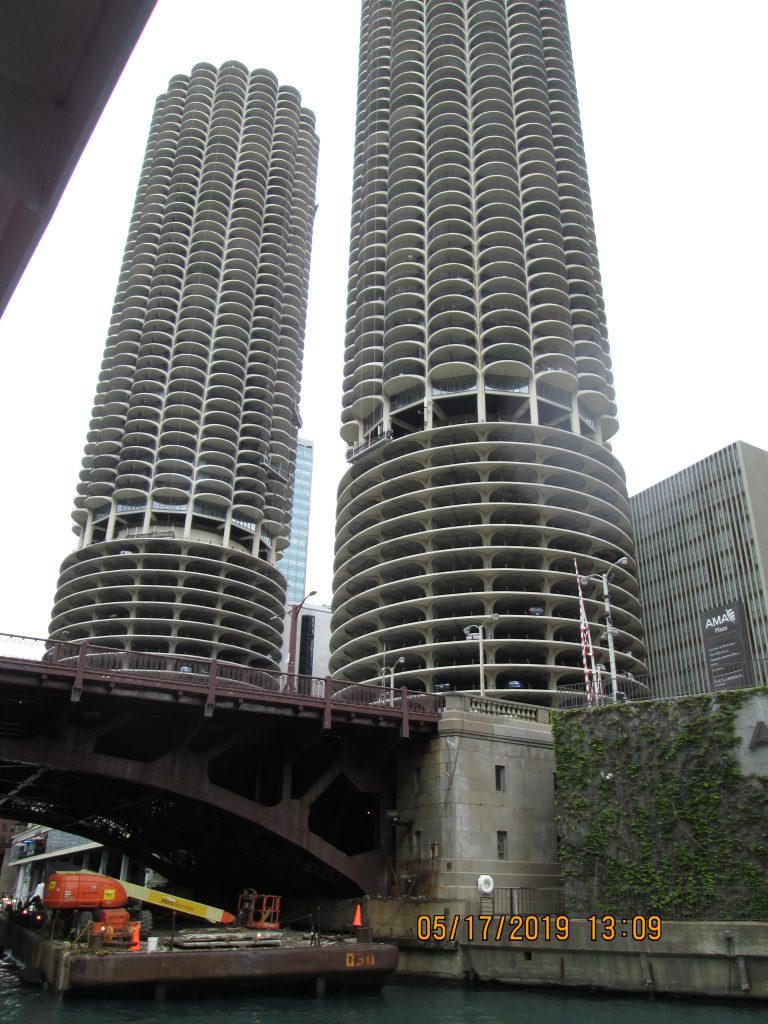 building in Chicago Il